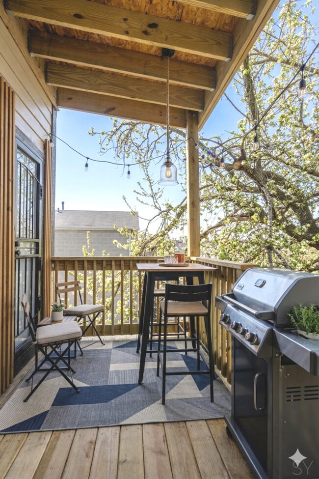 Building Photo - 3111 W Polk St