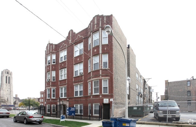925 E 46th St - 925 East 46th Street