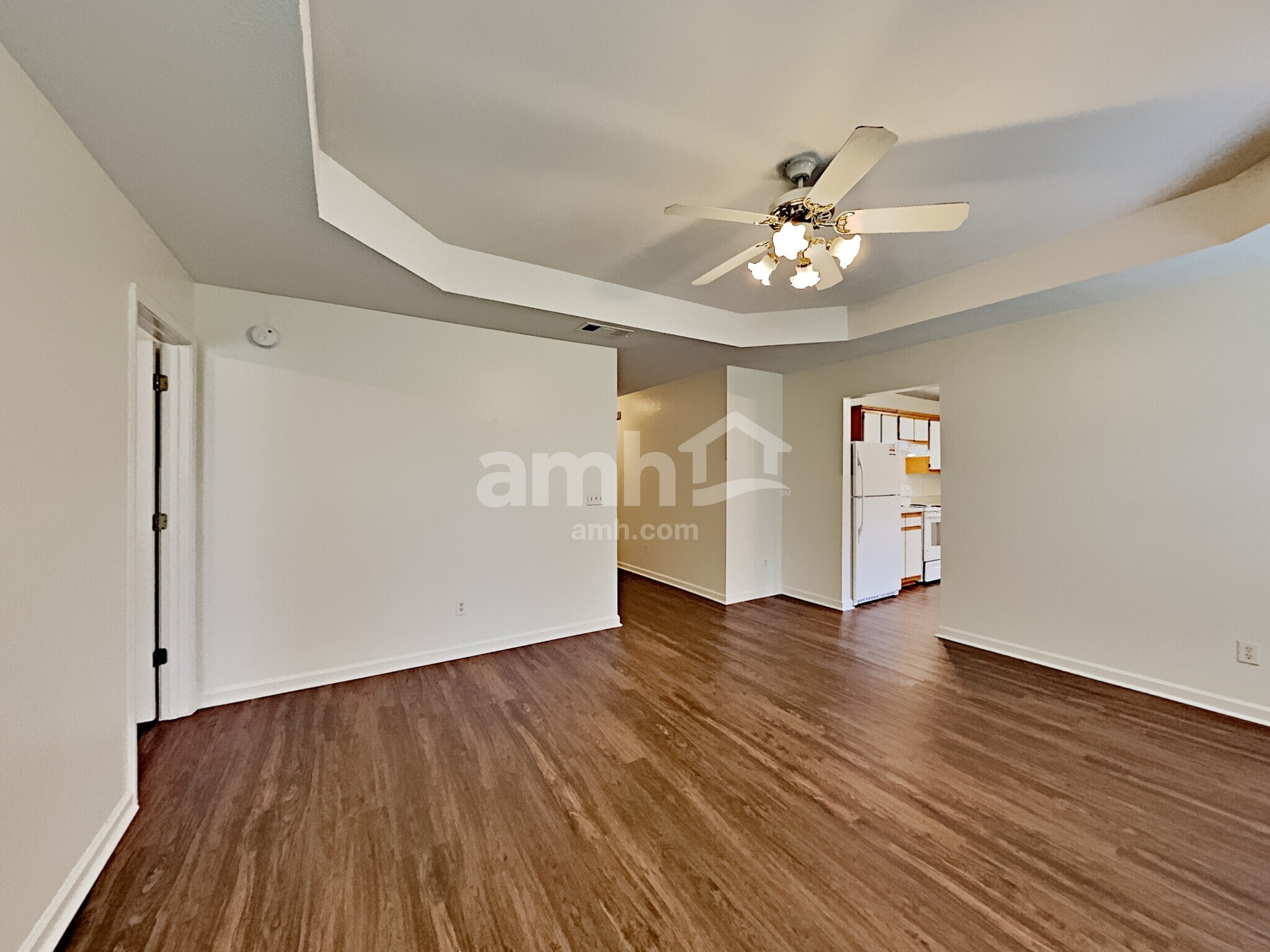 Building Photo - 1202 Larzelere Ln