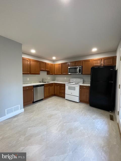 Building Photo - 817 Hastings Ct