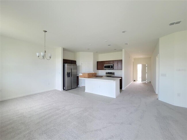 Building Photo - 1346 Normandy Dr