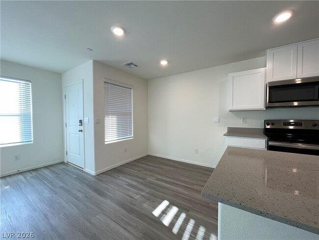 Building Photo - 9383 Jade Mesa St