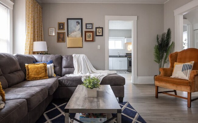 Building Photo - 6011 Ellen Ave