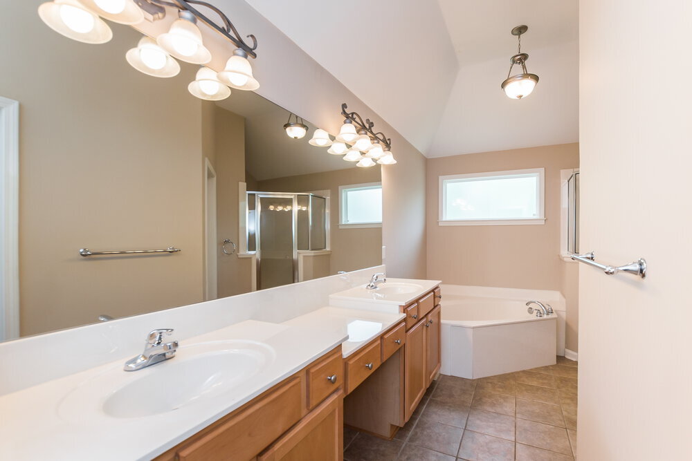 Building Photo - 5837 Stonewall Dr