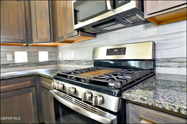 Building Photo - 781 Croxdale St