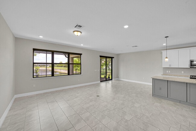 Building Photo - 4995 Cavelletti Rd