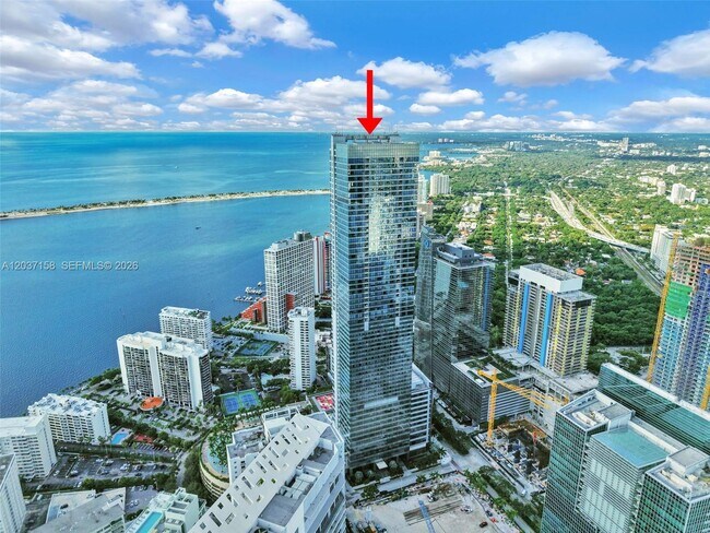 Building Photo - 1435 Brickell Ave