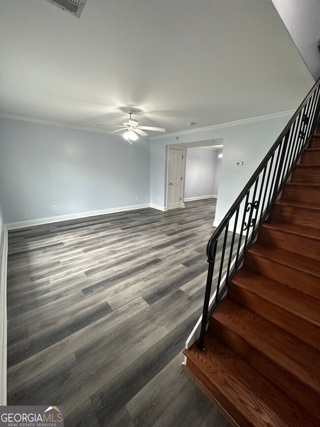 Building Photo - 35 Villa Ct SE