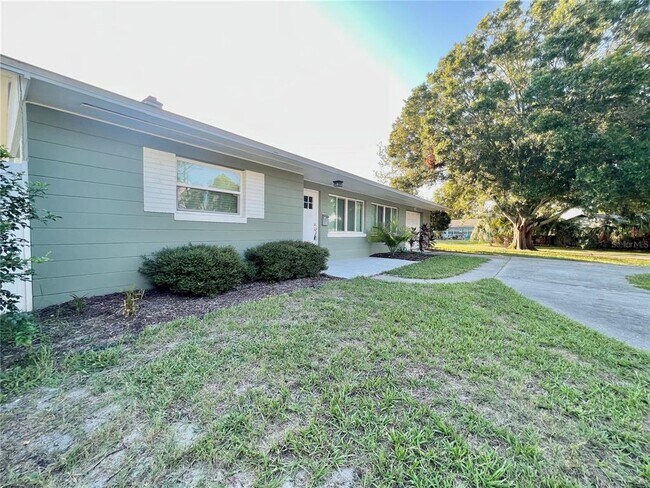 Building Photo - 3530 66th Way N