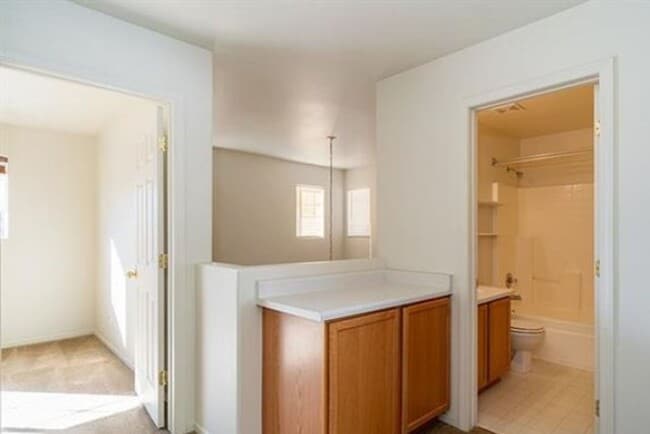 Building Photo - 3 Bedroom House Walking Distance to McQuee...