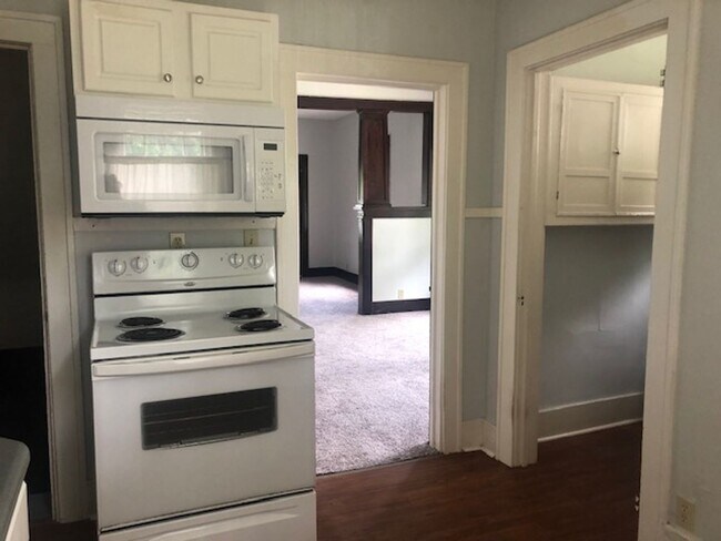 Building Photo - 17-19 Park Avenue (Havilah II)