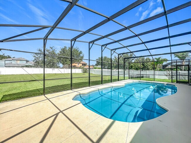 Building Photo - Clermont Pool Home