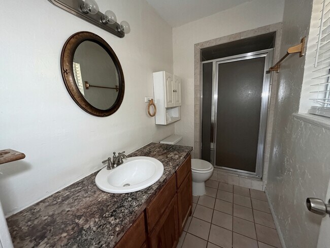 Building Photo - 3113 Northridge Dr