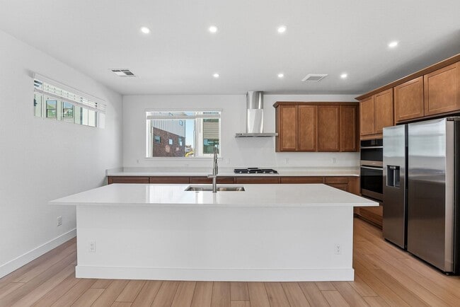 Building Photo - Park Meadows location near Lone Tree in the heart of Inverness. Easy access to Centennial Jetport