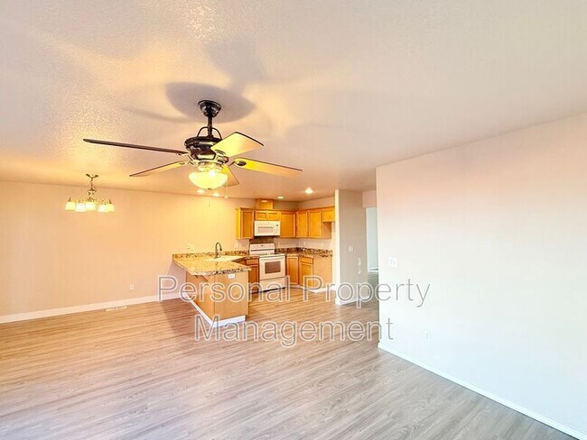 Building Photo - 16524 NE 19th St