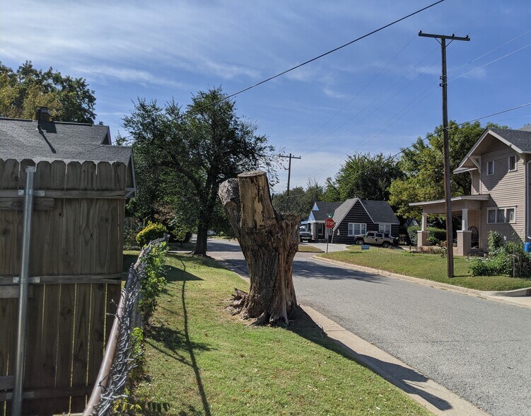 Building Photo - 1145 NW 48th St