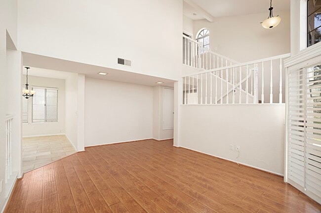 Building Photo - 31594 Corte Salinas