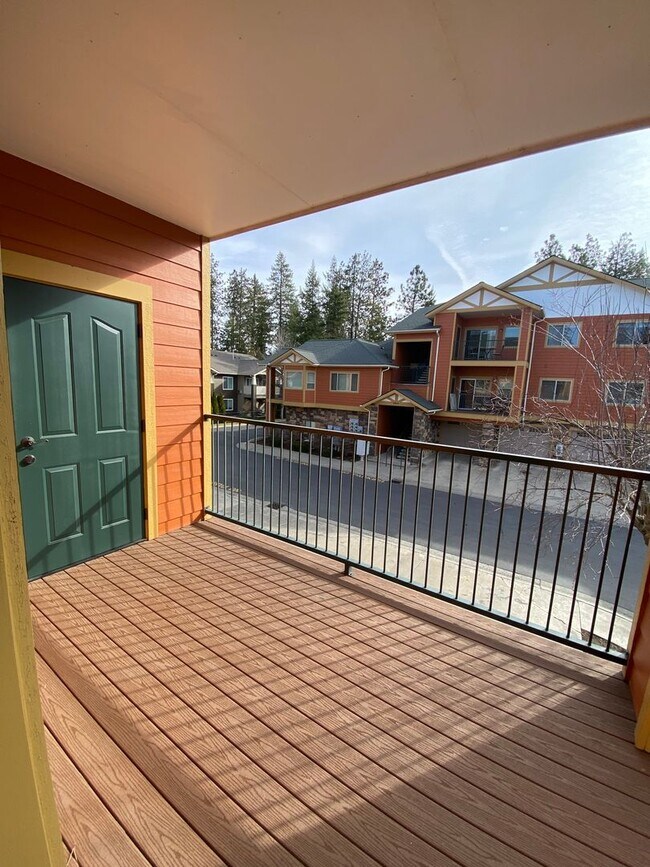 Building Photo - PHEASANT RUN CONDO (PR#37)