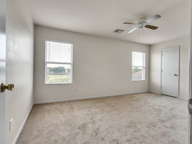 Building Photo - 14202 Old Dock Ln