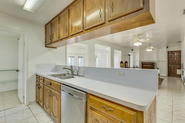 Building Photo - 6800 Falcata Cove