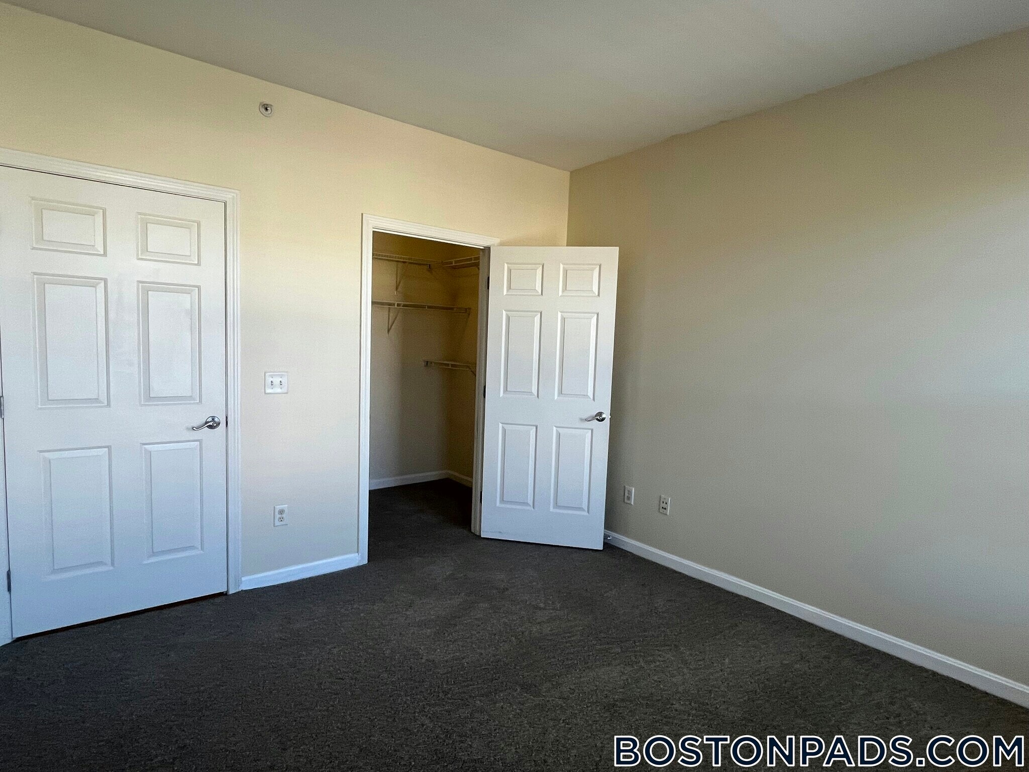 Building Photo - 311 Lowell St