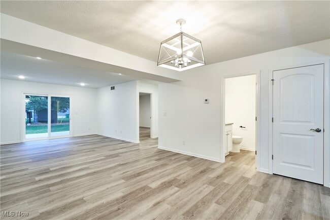 Building Photo - 1713 Blase Nemeth Rd