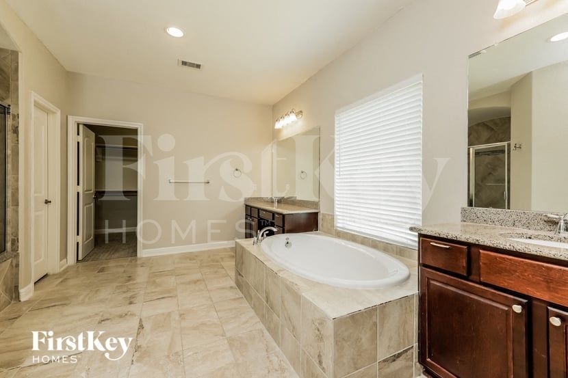 Building Photo - 16827 W Whimbrel Cir