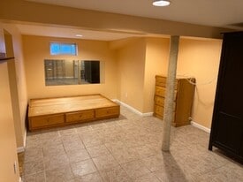 Building Photo - 232 Lawson St