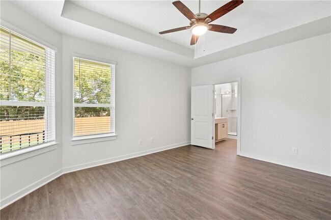 Building Photo - 1012 Paddock Ln