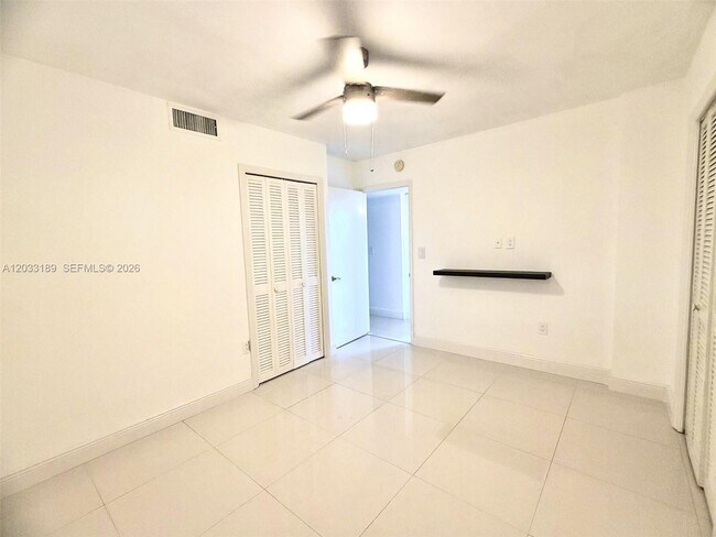 Building Photo - 3030 Marcos Dr