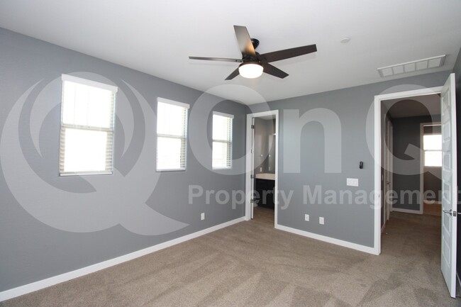 Building Photo - 31925 N 125th Ave