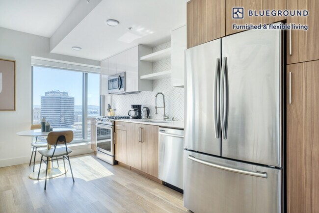 Building Photo - 447 17th St