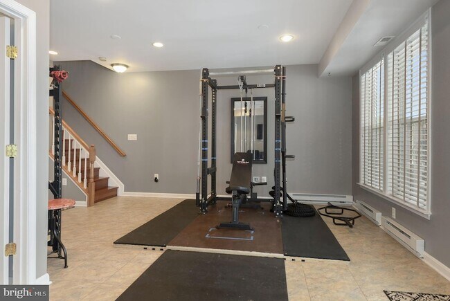 Building Photo - 47675 Loweland Terrace