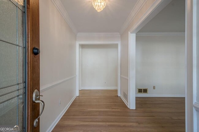 Building Photo - 45 Brandon Ridge Dr NE