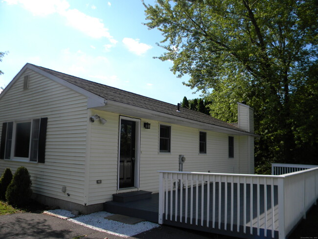 Building Photo - 41 Gina St