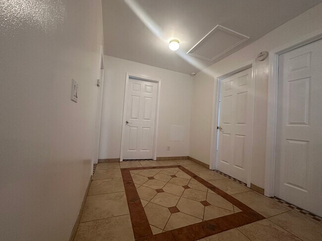 Building Photo - 269 Norwell St