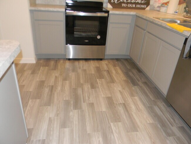 Building Photo - 491 Windswept Ave SW