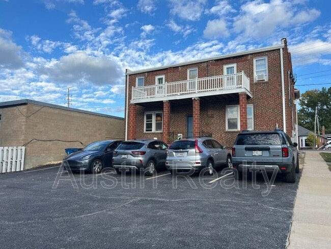 Building Photo - 2173 Big Bend Blvd