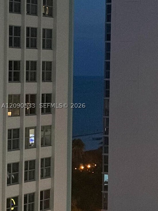 Building Photo - 2899 Collins Ave