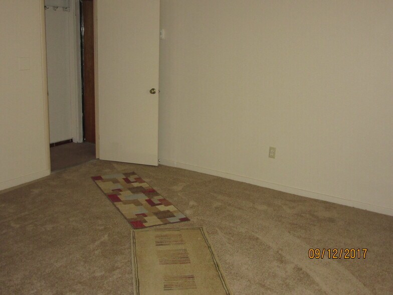 Building Photo - 3008 Broad Ave