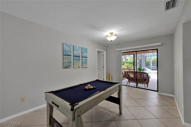 Building Photo - 3055 Round Table Ct