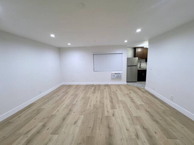 Building Photo - 1700 Keeler St