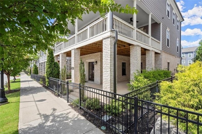 Building Photo - 1446 Fairmont Ave NW