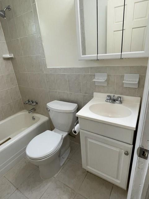 Building Photo - 672 Clifton Rd SE