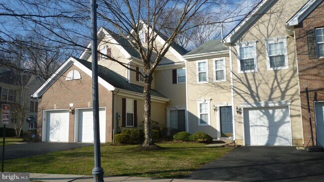 Building Photo - 107 Windsor Pond Rd