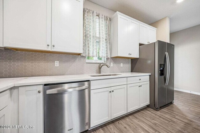 Building Photo - 123 Sailors Landing Ct