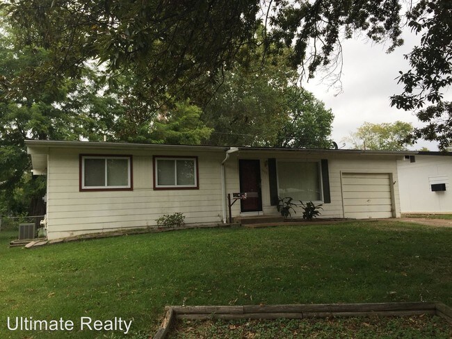 Primary Photo - 1495 Aspen Dr