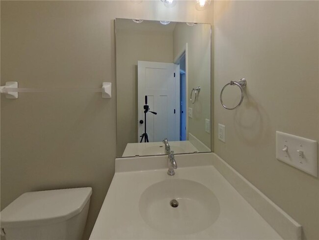 Building Photo - 1341 Meadow Ln