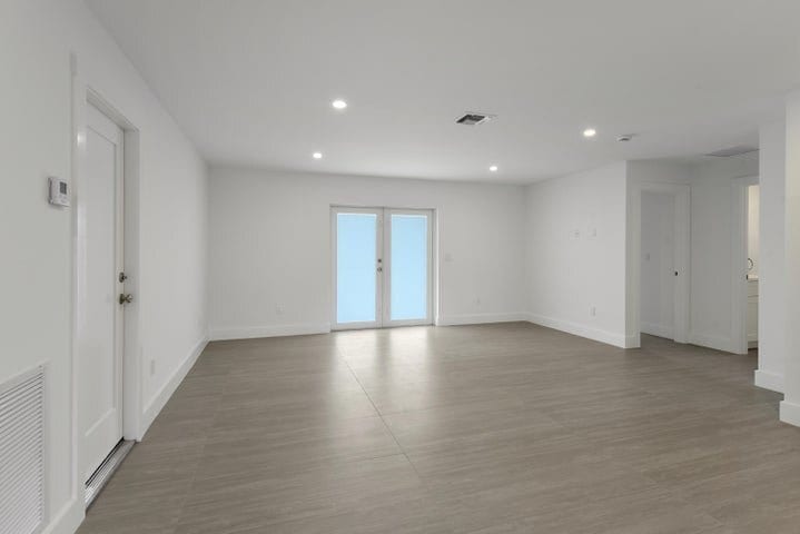 Building Photo - 13177 47th Ct N