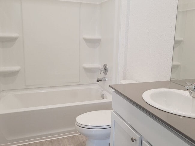 Building Photo - Beautiful 3/2 located in Marion, Tx